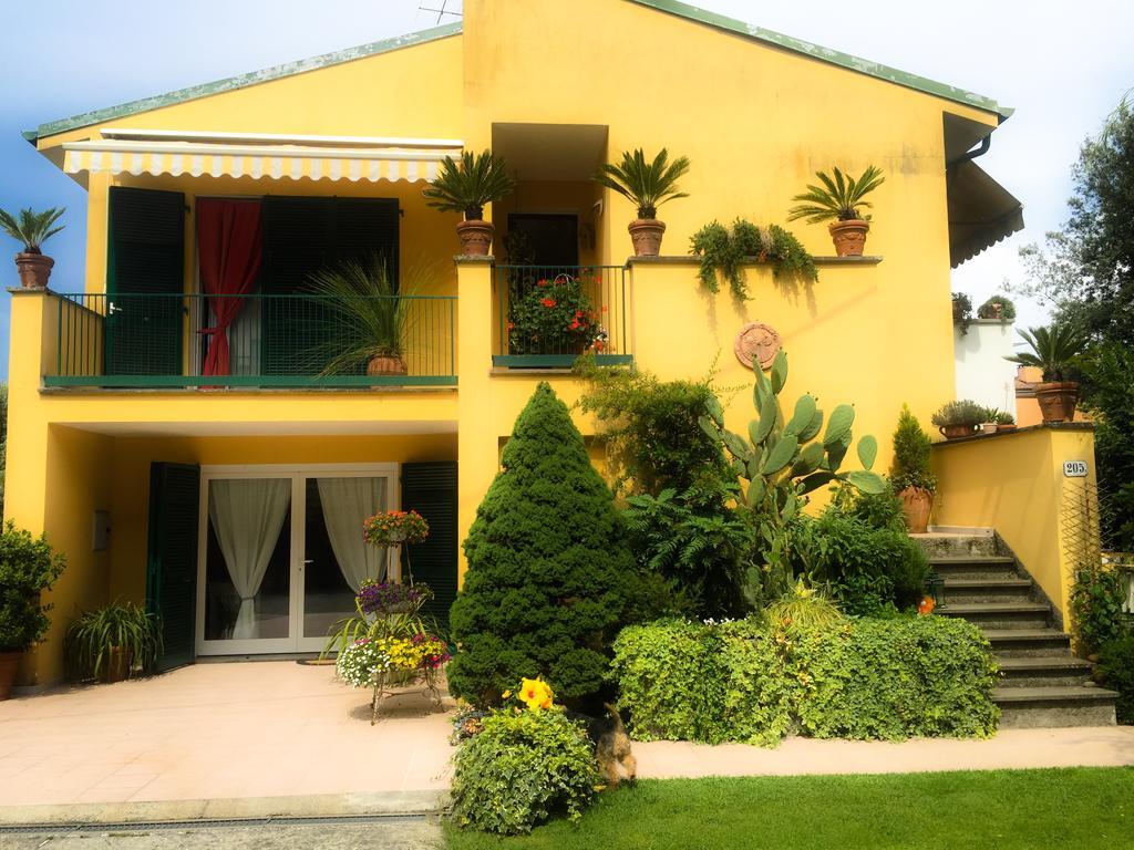 Le Pinette Ameglia Exterior foto